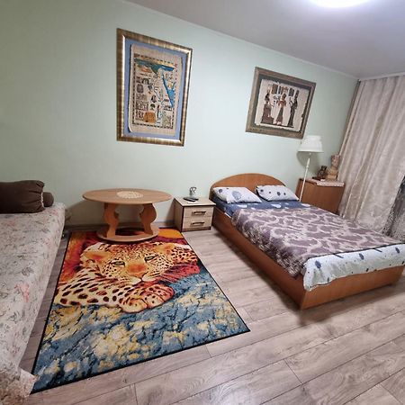 House Hotel Apartments 2 Rivne Kültér fotó